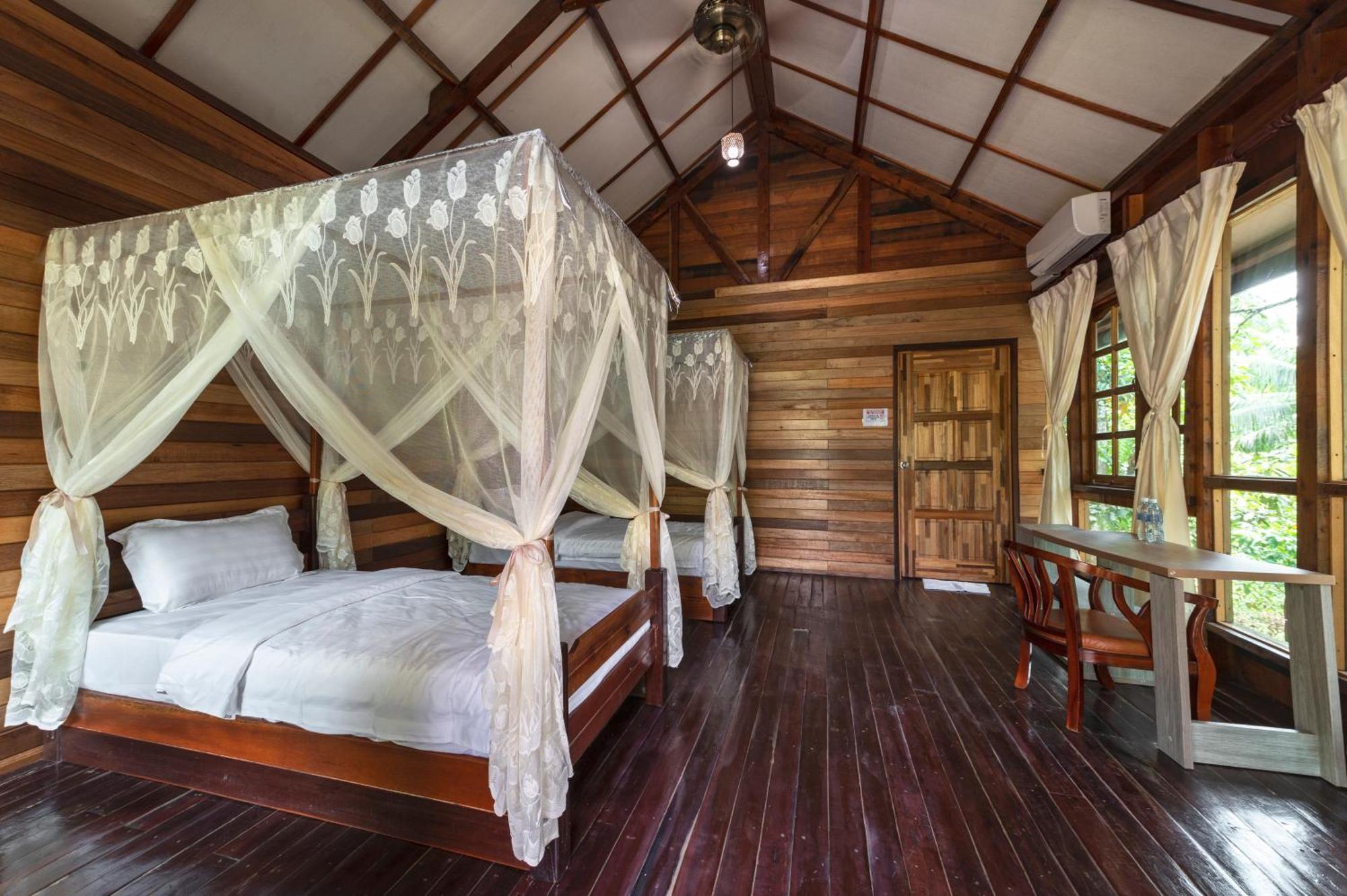 Borneo Sepilok Rainforest Resort Экстерьер фото