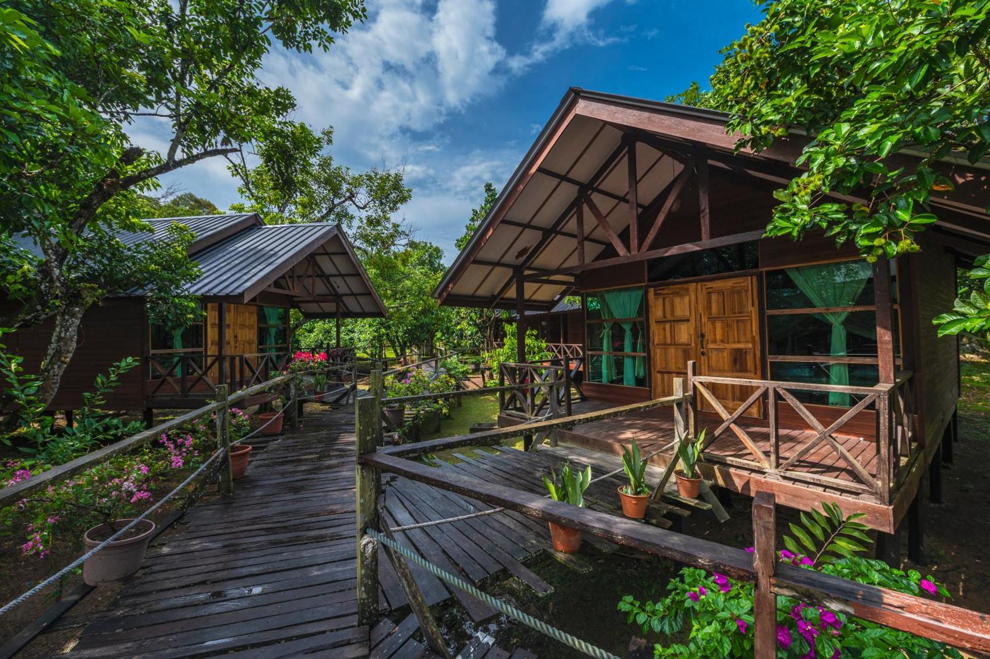 Borneo Sepilok Rainforest Resort Экстерьер фото